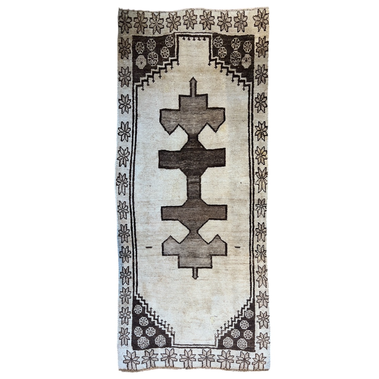 Rugs Archives - Foxglove Antiques Collective